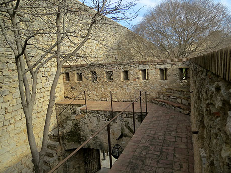 Interior espitllerat de la torre dels Socors