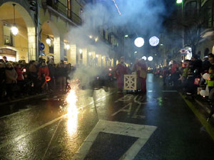 La Cavalcada de Reis 2016. Desfilada pels carrers de la ciutat, fins la pla&ccedil;a del Vi
