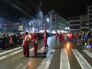 La Cavalcada de Reis 2016. Desfilada pels carrers de la ciutat, fins la pla&ccedil;a del Vi