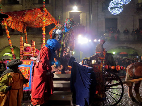 La Cavalcada de Reis 2016. Arribada a la pla&ccedil;a del Vi