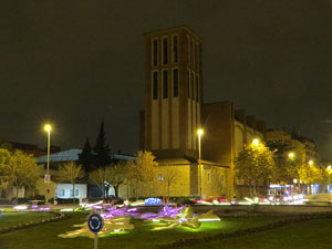 Nadal 2015 a Girona. Decoraci&oacute; nadalenca a les rotondes d'entrada a Girona