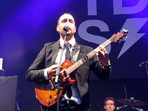 Sant Jordi 2016 a Girona. Concert de Sant Jordi amb Celtas Cortos, Blaumut i Ter&agrave;pia de Shock