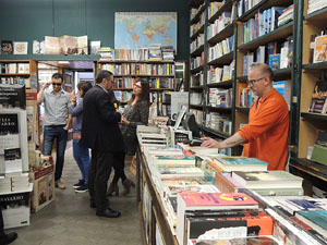 Sant Jordi 2016 a la Llibreria Geli. Signatures de llibres