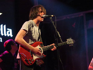 Festival Strenes 2016. Escenari de la pla&ccedil;a de Sant Feliu. Actuaci&oacute; de Joan Colomo