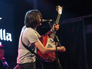 Festival Strenes 2016. Escenari de la pla&ccedil;a de Sant Feliu. Actuaci&oacute; de Joan Colomo