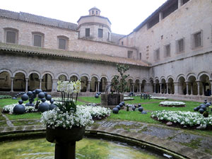 Temps de Flors 2016. Decoraci&oacute; floral del claustre de la Catedral