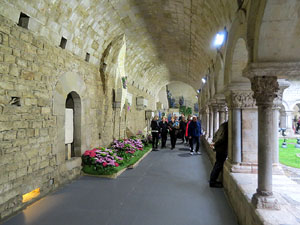 Temps de Flors 2016. Decoraci&oacute; floral del claustre de la Catedral