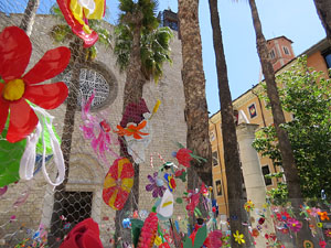 Temps de Flors 2016. Barri del Mercadal: pla&ccedil;a de Santa Susanna i Museu del Cinema