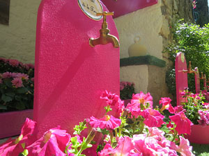 Temps de Flors 2016. Muntatges i instal&middot;lacions a la Capella de Sant Crist&ograve;fol