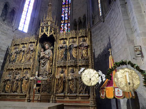 Temps de Flors 2016. Esgl&eacute;sia de Sant Feliu. La nau i les capelles laterals