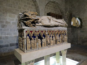 Temps de Flors 2016. Esgl&eacute;sia de Sant Feliu. La nau i les capelles laterals