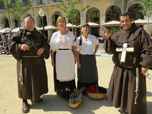 VIII Festa Reviu els Setges Napole&ograve;nics de Girona. Representaci&oacute; teatral a la pla&ccedil;a de la Independ&egrave;ncia