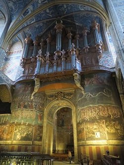 Altar major i orgue de la Catedral de Santa Cec&iacute;lia