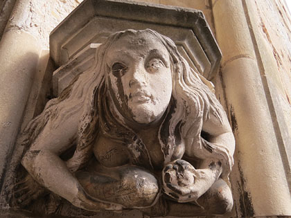 Catedral de Santa Cec&iacute;lia. Detall de la porta de Dominica de Florence