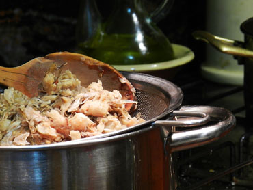 Colant el peix de la sopa
