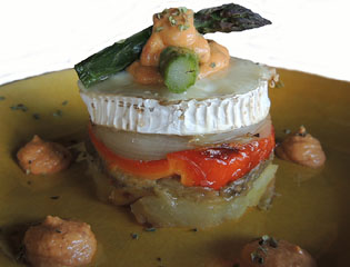 Timbal de verdures amb formatge de cabra