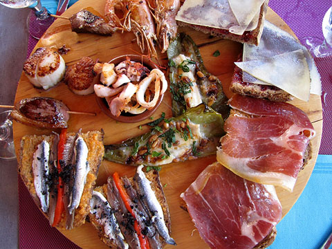 Menú d'agost. L'assortiment de tapes