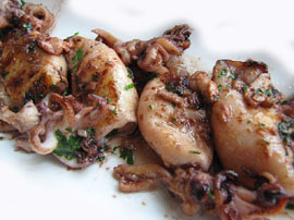 Bubbles Gastrobar. Calamarçons a la planxa