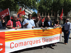 Manifestaci&oacute; de l'1 de maig pels carrers de Girona