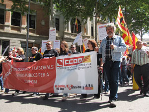 Manifestaci&oacute; de l'1 de maig pels carrers de Girona