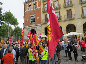 Manifestaci&oacute; de l'1 de maig pels carrers de Girona