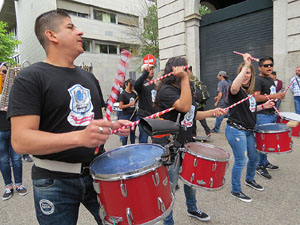 Manifestaci&oacute; de l'1 de maig pels carrers de Girona