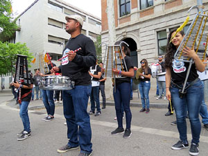 Manifestaci&oacute; de l'1 de maig pels carrers de Girona