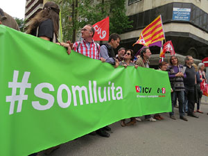 Manifestaci&oacute; de l'1 de maig pels carrers de Girona