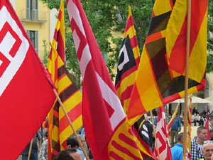 Manifestaci&oacute; de l'1 de maig pels carrers de Girona