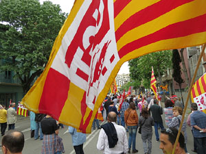 Manifestaci&oacute; de l'1 de maig pels carrers de Girona