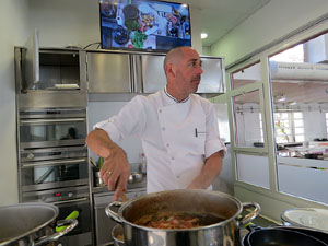 Mercat del Lleó. Sessió de cuina a l'Aula Gastronòmica a càrrec del xef Nir Zook