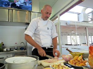 Mercat del Lleó. Sessió de cuina a l'Aula Gastronòmica a càrrec del xef Nir Zook