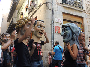 Far&agrave;ndula. 500 anys d'imatgeria festiva de Girona. Cercavila de cloenda
