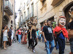 Far&agrave;ndula. 500 anys d'imatgeria festiva de Girona. Cercavila de cloenda