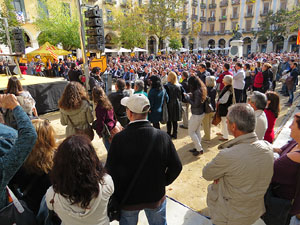 Crida a la participació per al 9N a la plaça de la Independència