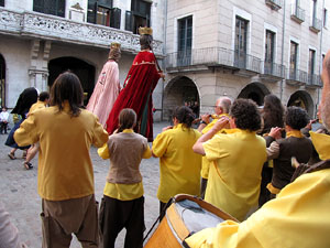 Cercavila a càrrec del grup Fal·lera Gironina