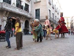Cercavila a càrrec del grup Fal·lera Gironina