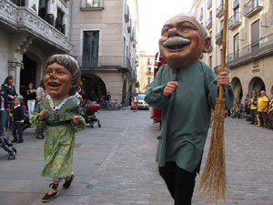 Cercavila a càrrec del grup Fal·lera Gironina