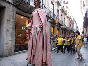 Cercavila a càrrec del grup Fal·lera Gironina