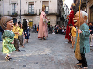 Cercavila a càrrec del grup Fal·lera Gironina
