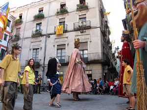 Cercavila a càrrec del grup Fal·lera Gironina