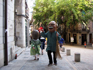 Cercavila a càrrec del grup Fal·lera Gironina