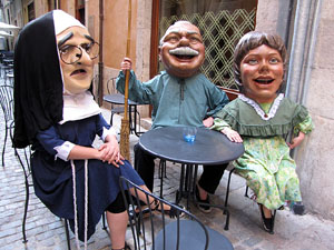 Cercavila a càrrec del grup Fal·lera Gironina