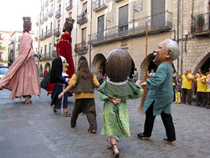 Cercavila a càrrec del grup Fal·lera Gironina