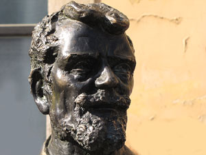 Inauguraci&oacute; escultura de Laure&agrave; Dalmau i Pla