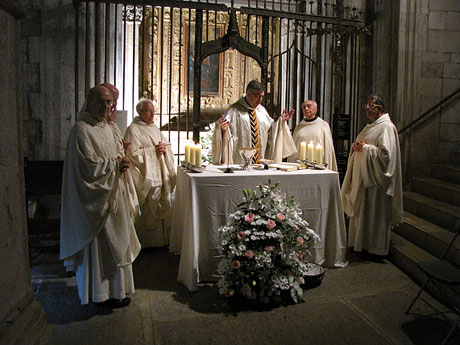 Festa de la Mare de D&eacute;u de Gr&agrave;cia i de Bell-ull als claustres de la Catedral de Girona