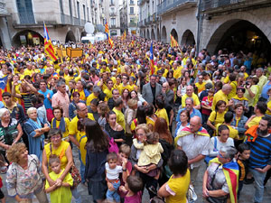 Concentració pel 9N a la plaça del Vi