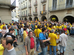 Concentració pel 9N a la plaça del Vi