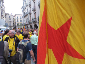 Concentració pel 9N a la plaça del Vi