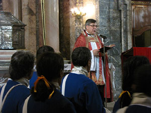 Benedicció de la bandera a la capella de Sant Narcís